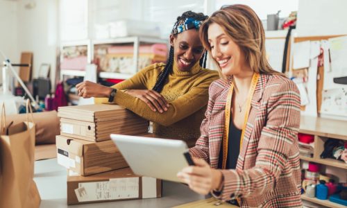 sales-online-working-women-at-their-store-picture-id1193259261-1 sales-online-working-women-at-their-store-picture-id1193259261-1